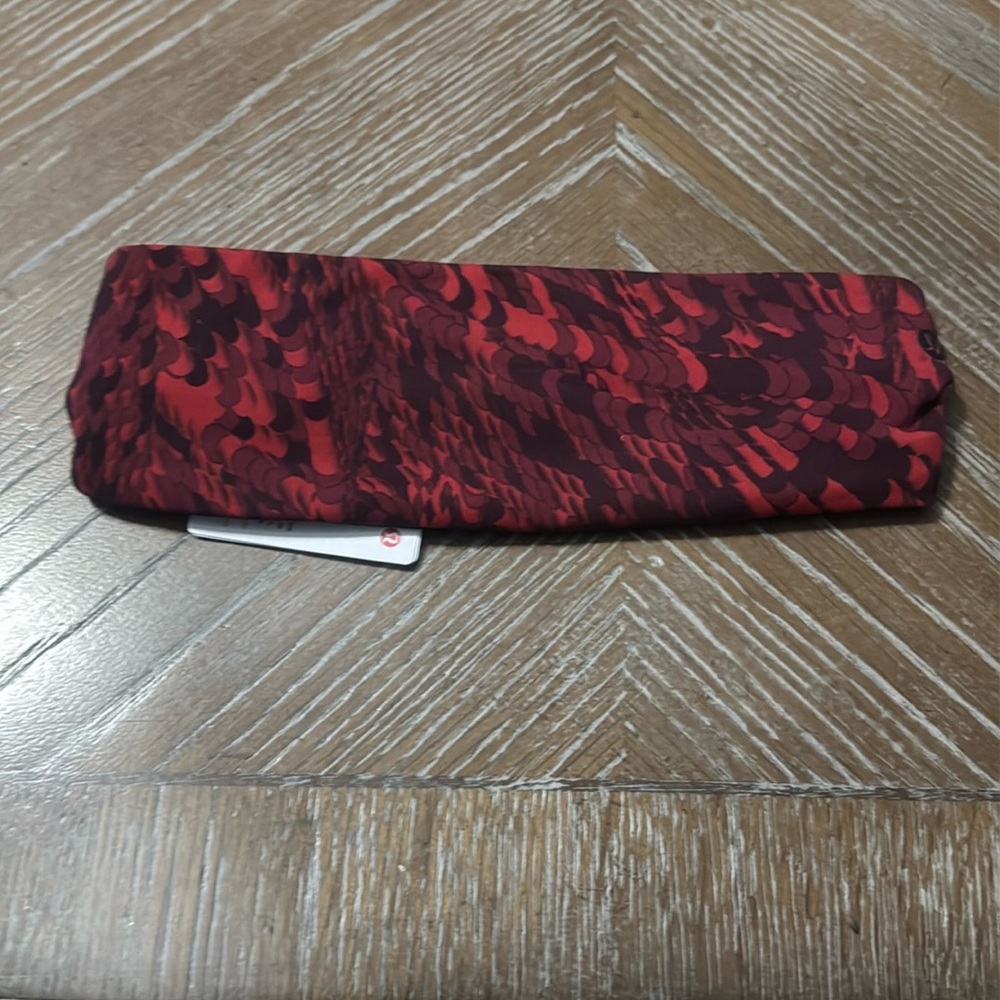 Lululemon Red Reversible Patterned Headband